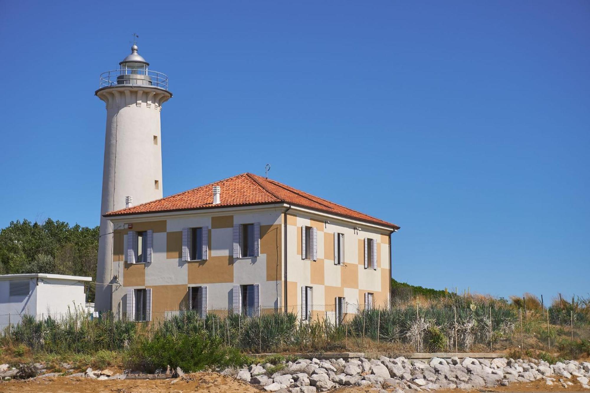 Adorable Flat 250 M From The * Bibione